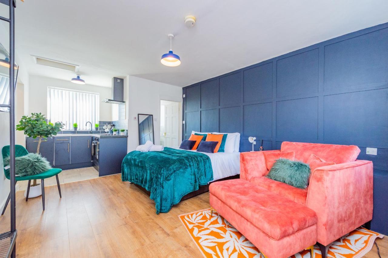 Studio Annexe By Papermill, Deeside - En-Suite, Heswall Eksteriør bilde