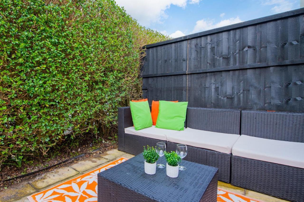 Studio Annexe By Papermill, Deeside - En-Suite, Heswall Eksteriør bilde