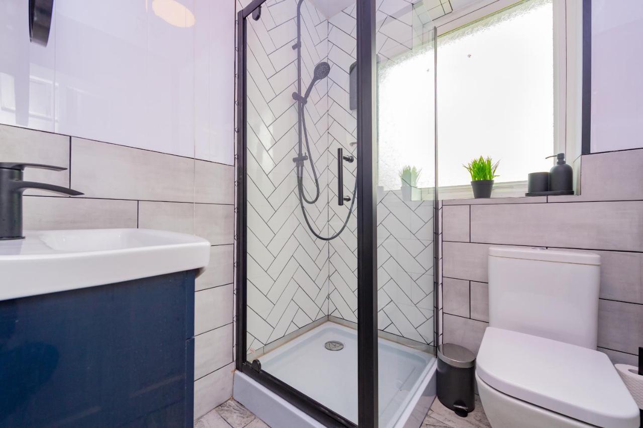 Studio Annexe By Papermill, Deeside - En-Suite, Heswall Eksteriør bilde