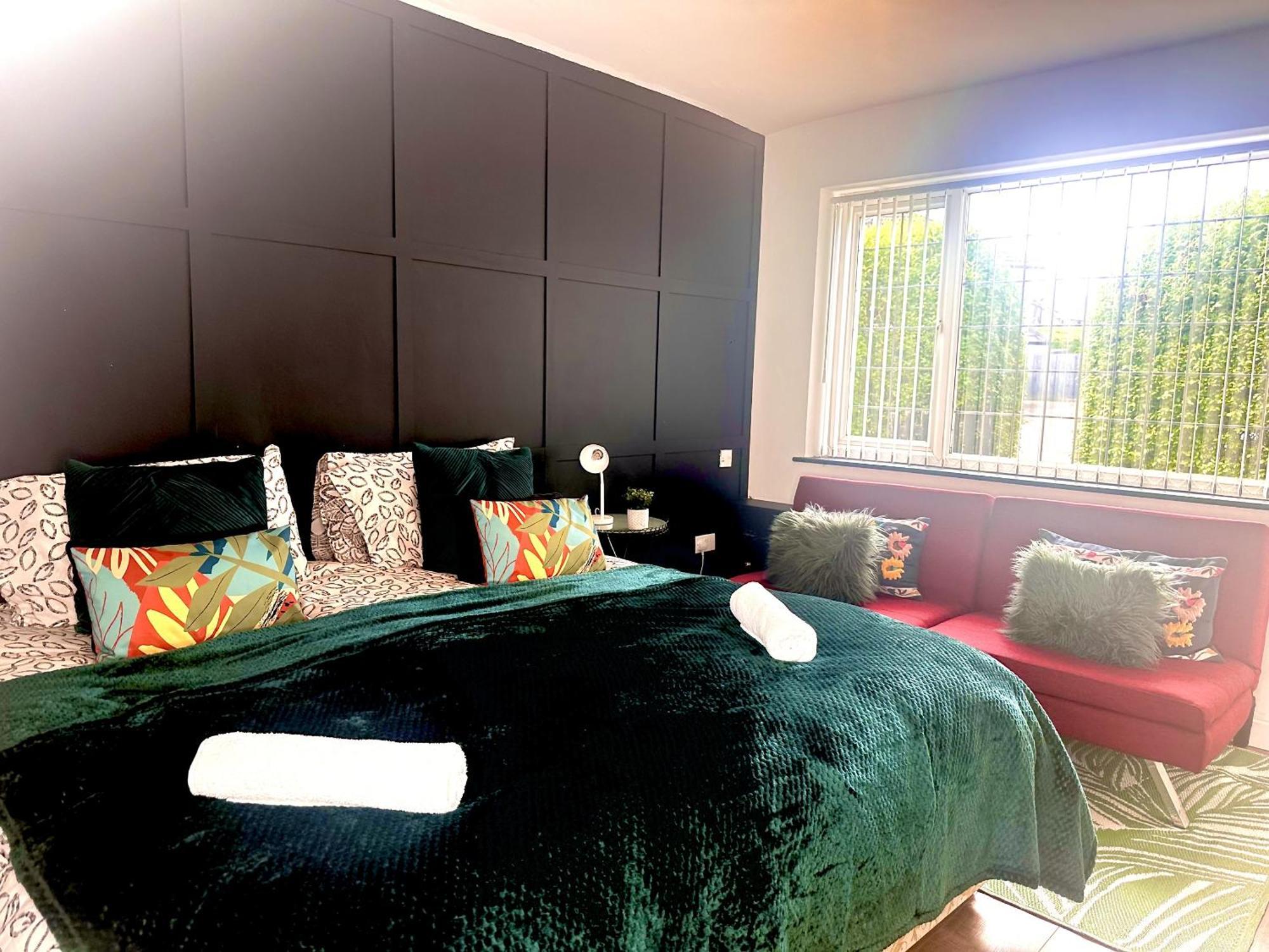 Studio Annexe By Papermill, Deeside - En-Suite, Heswall Eksteriør bilde
